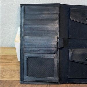 HOBO International Black Leather Executive Travel Wallet Organizer Business Case